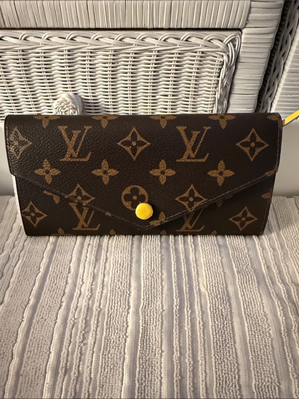 Unbranded beautiful wallet